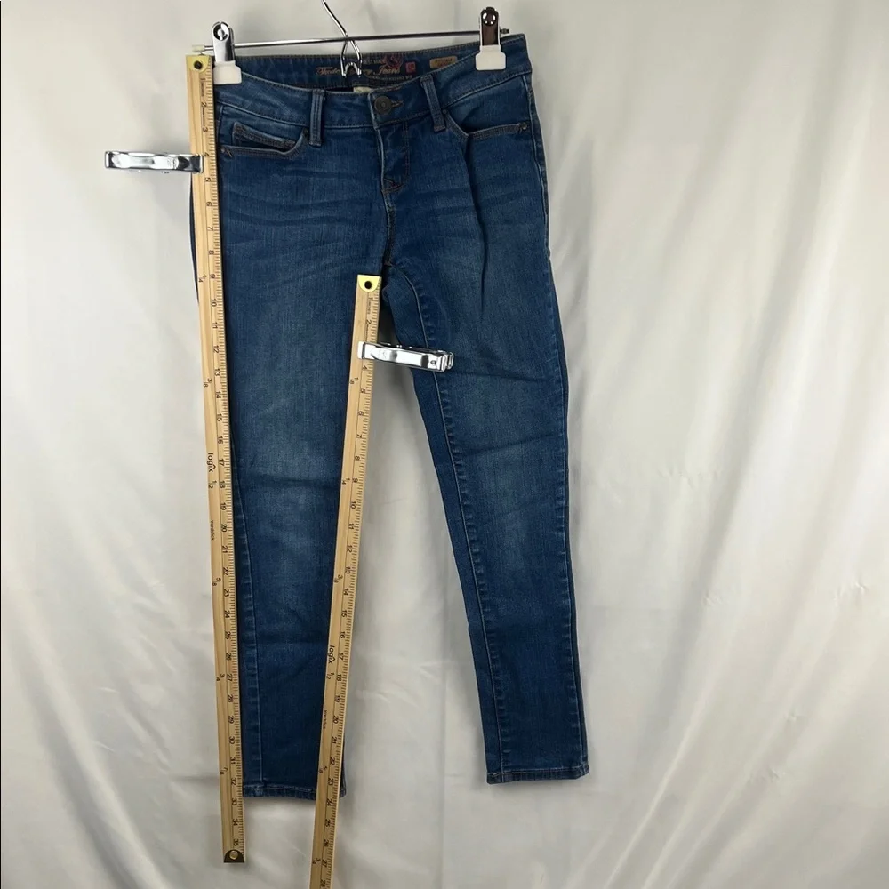 Faded Glory - Women’s Jeans - Size 4 P - Ultimate Skinny - Med Blue